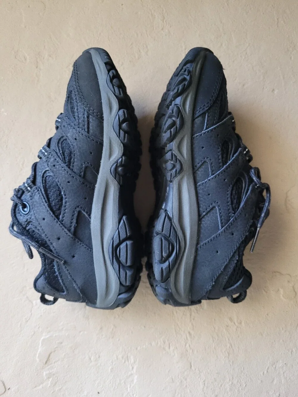 Merrell Moab 3 Low Kids - Boys Black Leather Hiking Sneakers Size 12.5M NIB